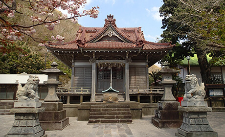 神津島のおすすめスポット・物忌奈命神社
