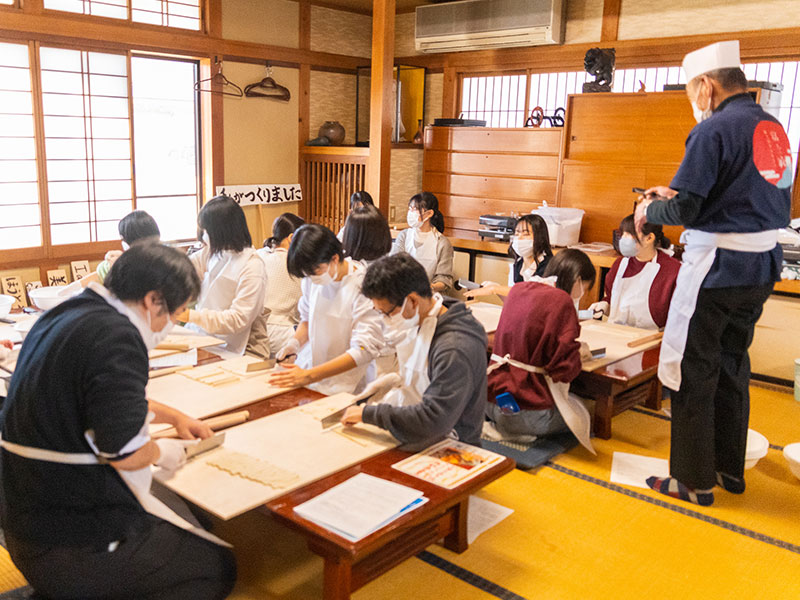 ほうとう作り体験