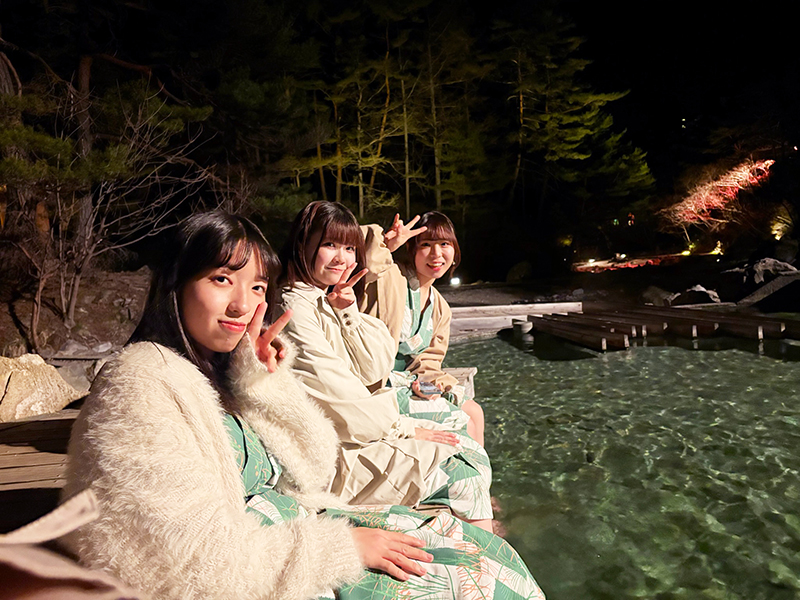 夏目坂46