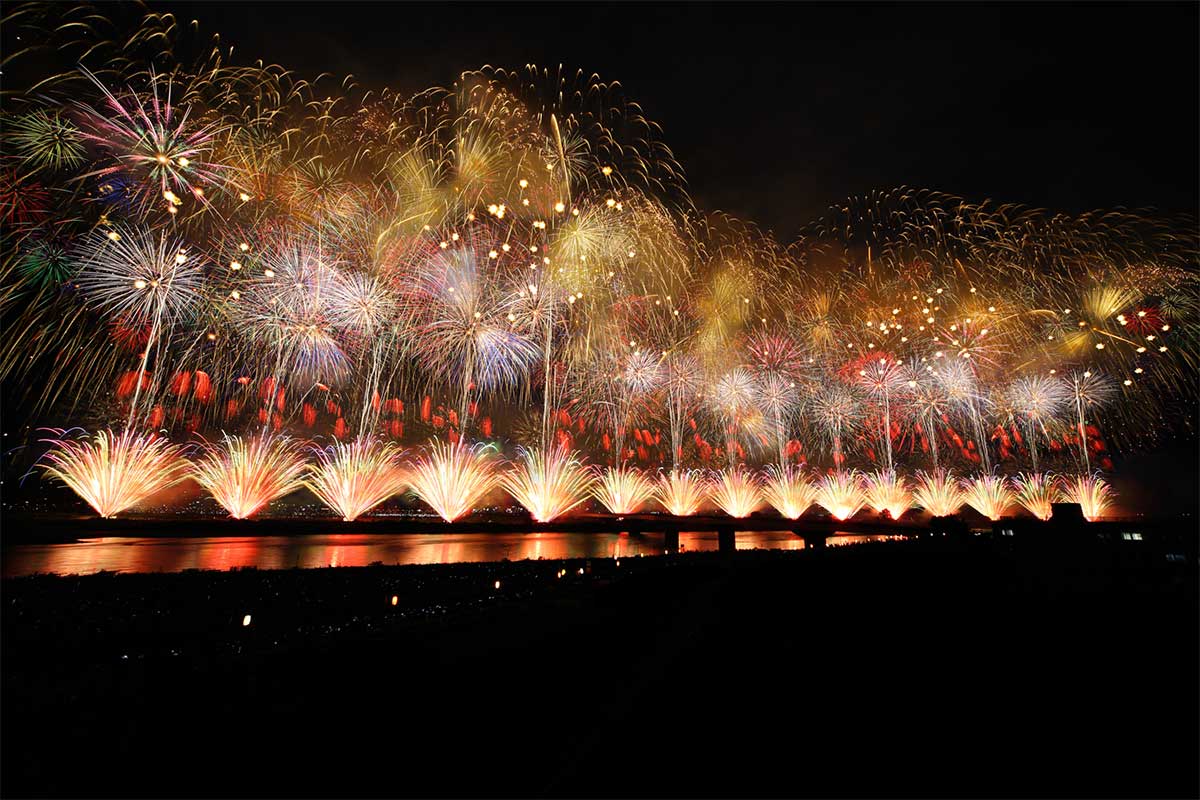 長岡花火8月3日チケットと宿泊セット - イベント